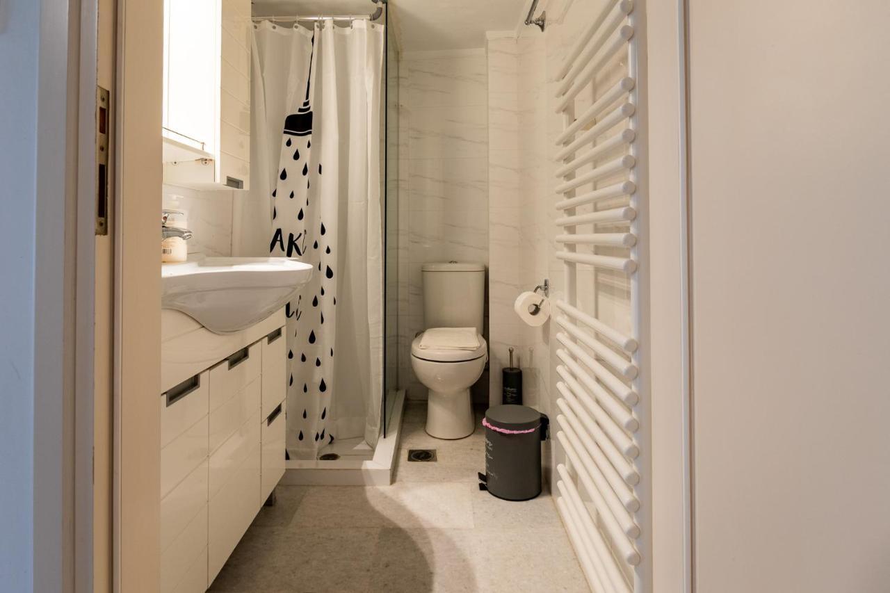 Athens Retreat 1-Bdr Apt Close To Metro Station Apartment Exterior photo
