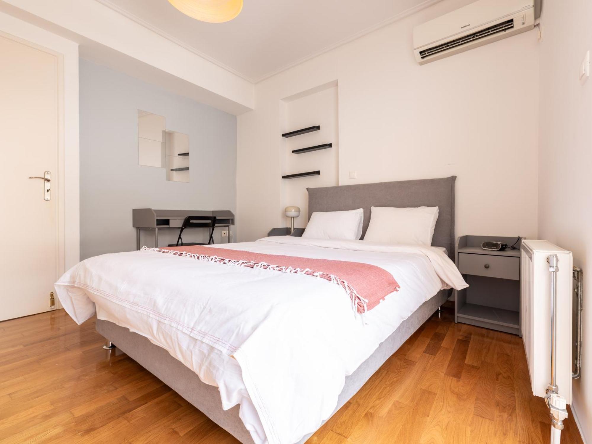 Athens Retreat 1-Bdr Apt Close To Metro Station Apartment Exterior photo