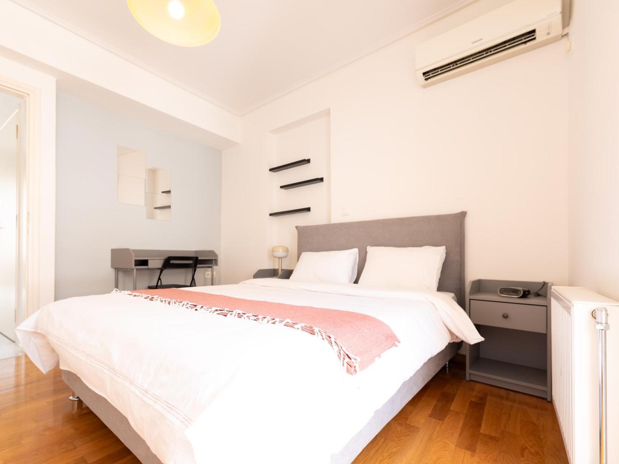 Athens Retreat 1-Bdr Apt Close To Metro Station Apartment Exterior photo