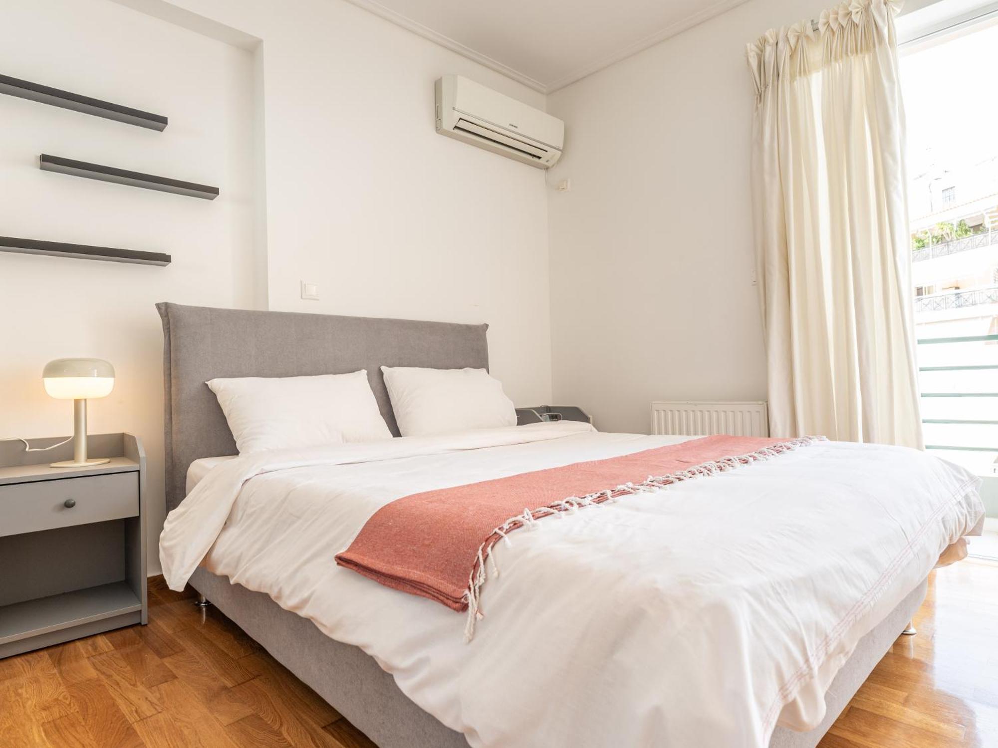 Athens Retreat 1-Bdr Apt Close To Metro Station Apartment Exterior photo